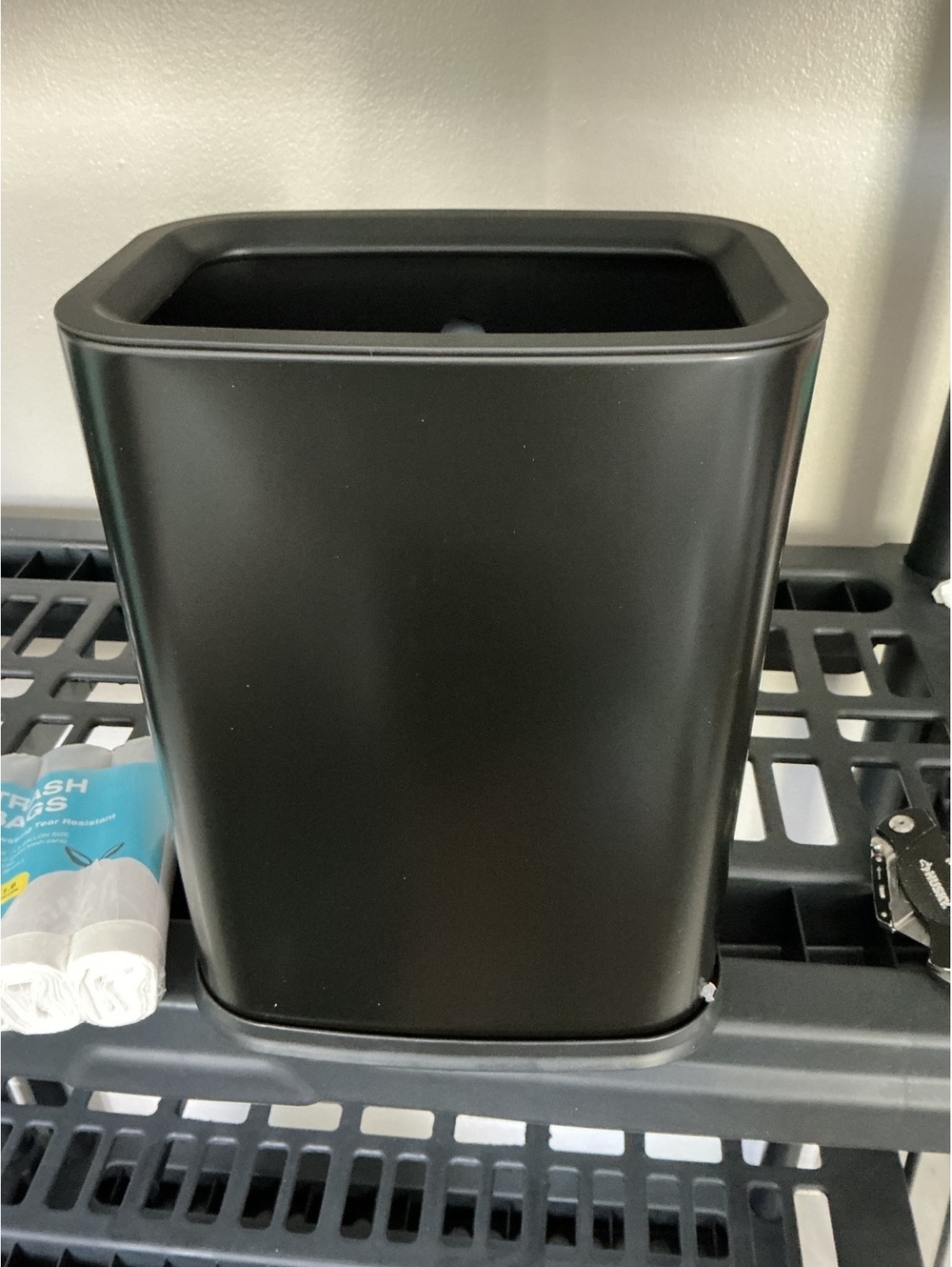 2.6 Gallon Black Garbage Can with Drawstring Tear-Resistant Trash Bags - Compact